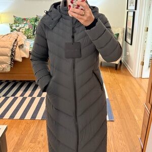 Moose Knuckles Dark Gray Hooded Puffer Coat